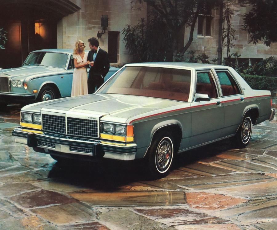  Ford LTD 4-Door Sedan 1980 года  (фото 1 из 5)